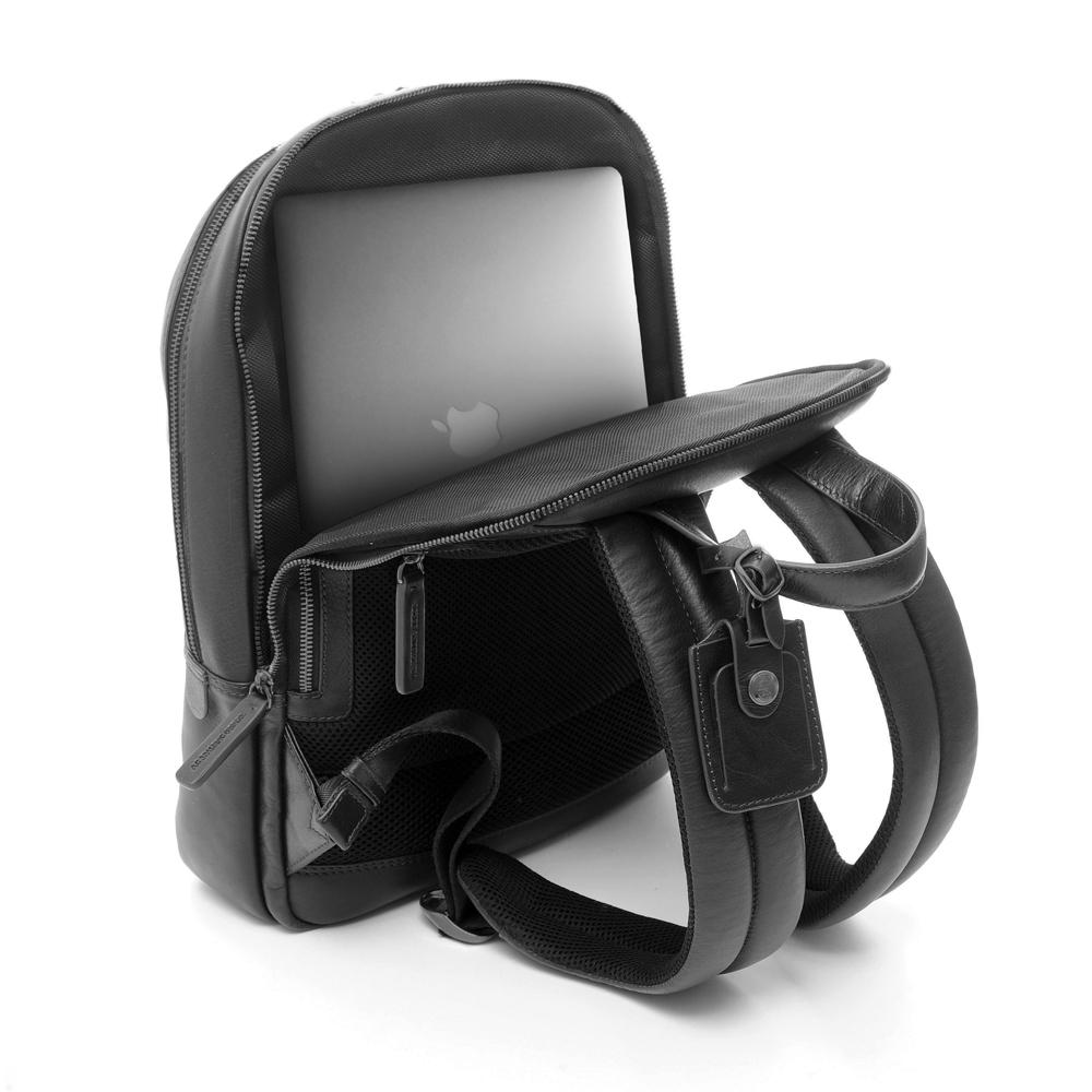 Zaino Round Large Tech Leather - Nero – A. G. Spalding & Bros.