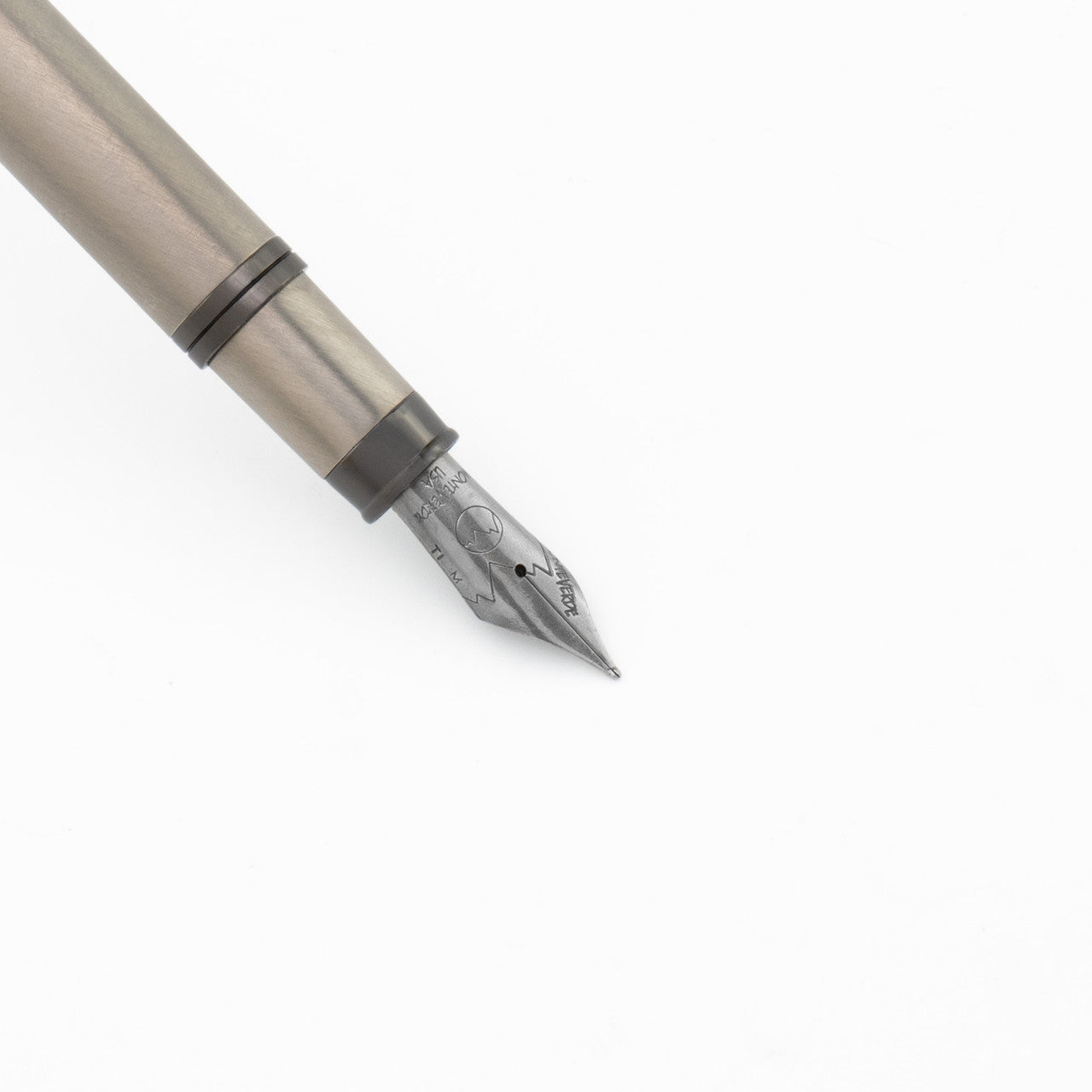 Penna stilografica Monteverde USA® Innova TI (titanio) in edizione numerata