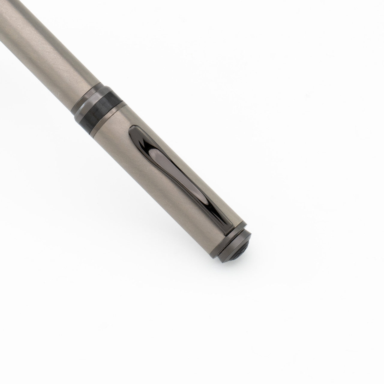 Penna roller Monteverde USA® Innova TI (titanio) in edizione numerata