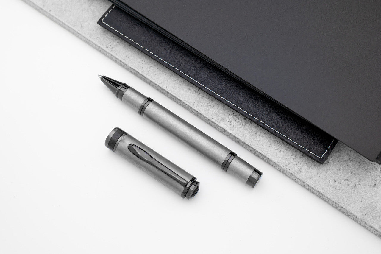Penna roller Monteverde USA® Innova TI (titanio) in edizione numerata